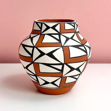 Loretta Garcia Acoma Pueblo Southwestern Native American Pottery 