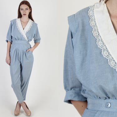 Vintage 80s Chambray Jumpsuit / White Lace Roll Collar Lapels / Hip Slit Pocket Playsuit / Womens Wrap Bodice Skinny Leg Pant Suit 