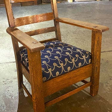 Mission Style Oak Chair w Blue and Floral Seat