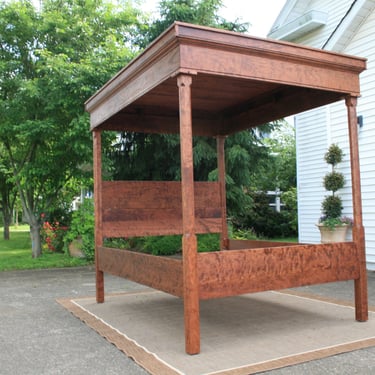 CcRnV2 Canopy Solid Hardwood Bed with Straight Posts with Old English Top Crown and optional ceiling boards - natural color 