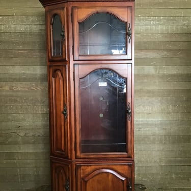 Corner Display Cabinet (Tacoma)