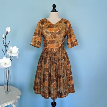 Vintage 50s/Early 60s Floral Print Day Dress, 1950s Dress with Full Pleated Skirt 