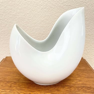 Vintage Rosenthal Germany Kunstabteilung Selb 8” Modernist Porcelain White Vase