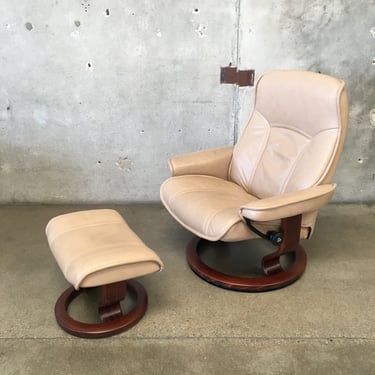 Ekornes Stressless Sand Leather Recliner &amp; Ottoman