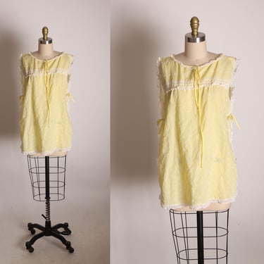 1970s Yellow and White Floral Flower Eyelet Lace Ruffle Edge Tie Sides Babydoll Night Gown Pajama Top -S 