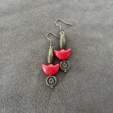 Unique red howlite and bronze earrings 
