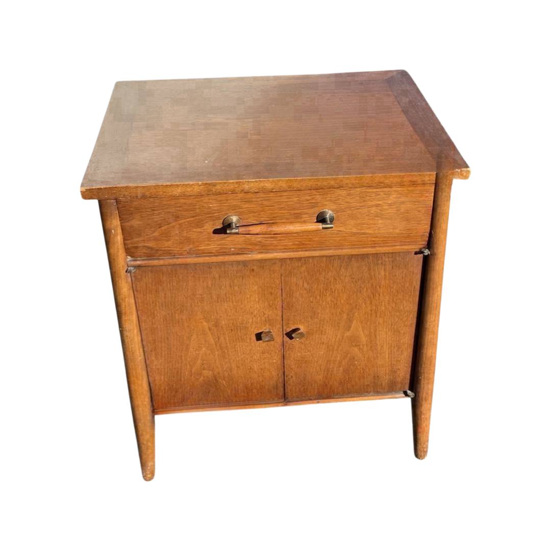 Henredon MCM Walnut Nightstand - Finished on Backside | Reuse America ...