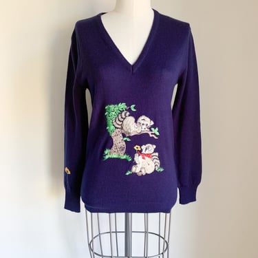 Vintage 1970s Raccoon Novelty Sweater / S-M 