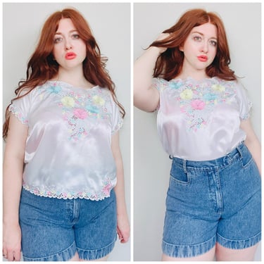 1980s Vintage Silky White Cutwork Blouse / 80s / Eighties Pastel Floral Embroidered Cap Sleeve Blouse / Size Large - XL 