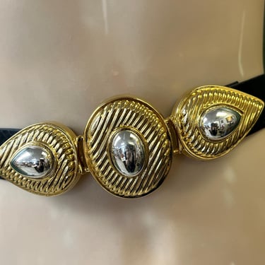 Dottie Smith belt 1980s gold hardware buckle adjustable size 
