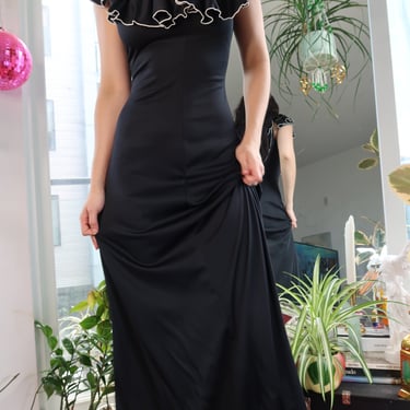 70s Vintage Black Ruffle Trim Maxi Dress – Romantic Cottagecore Dress