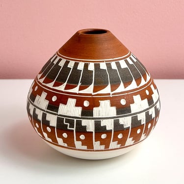 Southwestern Native American Carved Pottery 