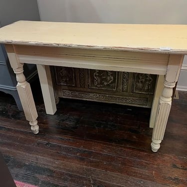 Farmhouse console table. 15” x 42” x 28” 