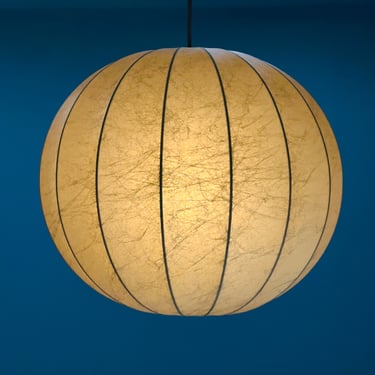 Space age pendant lamp by Designer Achille & Pier Giacomo Castiglioni: Bovezzo (Italy) 