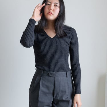 Vintage charcoal gray wool ribbed v neck sweater // S (2446) 
