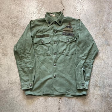 Vintage 1960s Vietnam War Era US Army OG Green All Cotton Fatigue Shirt 14.5x33 