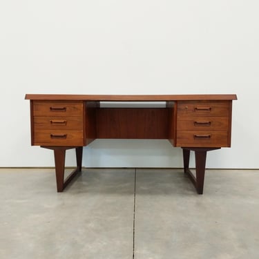 Vintage Danish Mid Century Modern Teak Desk 