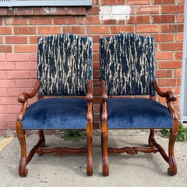 2 Antique Armchairs Carved Wood Italian French Style Pair of Chairs Seating Blue Captain's Glam Victorian Hollywood Regency Set Statement 