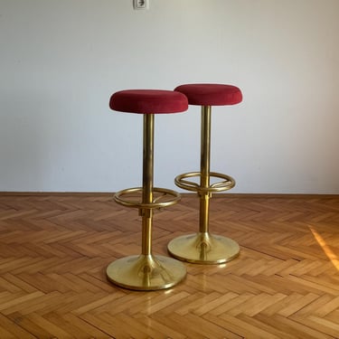 SET of 2 Vintage Red & Gold Faux Leather Bar Stools / Counter Height Stools / Mid Century Modern Bar Chairs / Brass / Yugoslavia / 1970s 