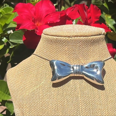 Los Ballesteros ~ Vintage Taxco Sterling Silver Bow Tie Choker Necklace 