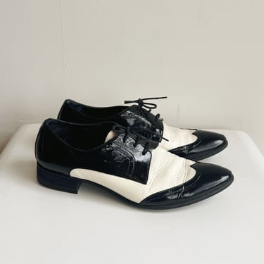 Cream + Black Patent Leather Oxford Loafers | Size 8