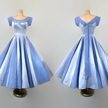 VINTAGE 50s Unique Iridescent Blue Doubletone Taffeta Party Dress | 1950s Gored Full Circle Sweep Twirling Dress | VFG 