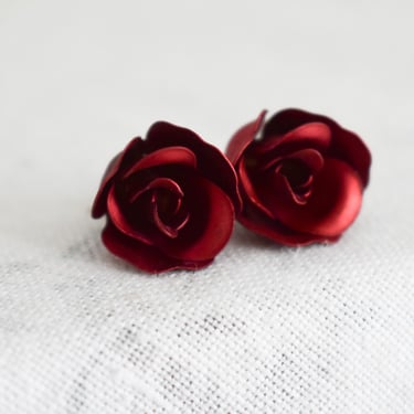 Vintage Matte Red Metal Rose Stud Earrings 
