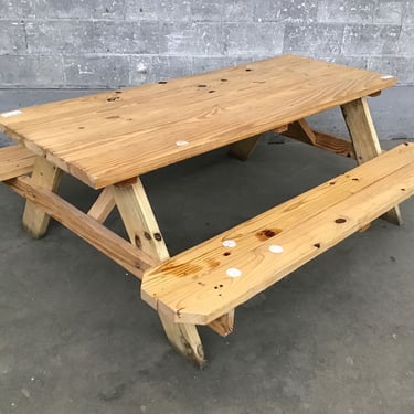 71″ Picnic Table (Seattle)