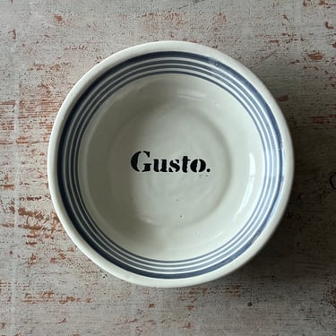Set of Four GUSTO Bowls