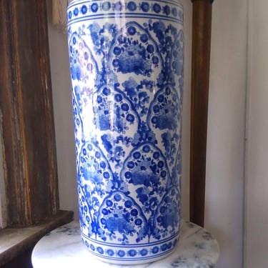 VINTAGE Oriental Vase or Umbrella Stand, Asian Style, Chinioserie, Blue and White Home Decor 