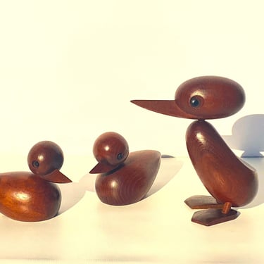 Precious Large Teak Duck (7.75″H) & 2 Ducklings by Hans Bolling