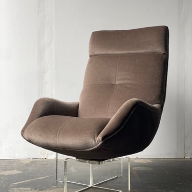 Vladimir Kagan's Erica High Back Lounge Chair