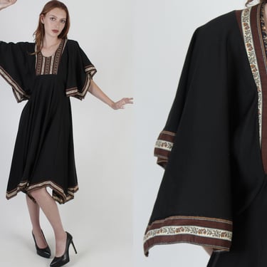 70s Country Floral Striped Dress / Wide Disco Flutter Sleeves / Asymmetrical Hanky Hem Midi Mini Dress 