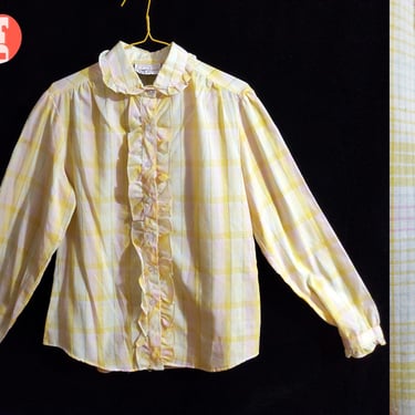 Sweet Vintage 70s 80s Light Yellow Orange White Plaid Long Sleeve Button Down Blouse with Ruffly Peter Pan Collar 