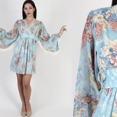 Kimono Sleeve Dress / Watercolor Floral Dress / Angel Sleeves Short Bohemian Dress / Vintage 70s V Neck Festival Wrap 