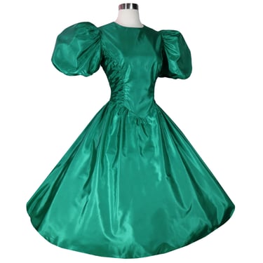 taffeta bridesmaid dress 80s Happy Valentine's Day! Here's my 80s bridesmaid dress turned perfect pink  50s party dress  I hope some of you were able to watch my stories and  see this come to life!