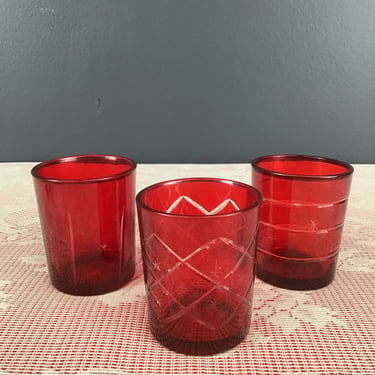 3 Cut to Clear Votive Holders (Seattle)