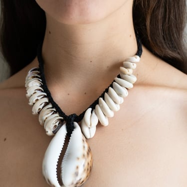 Large Cowrie Shell Necklace on Back Hemp Cord