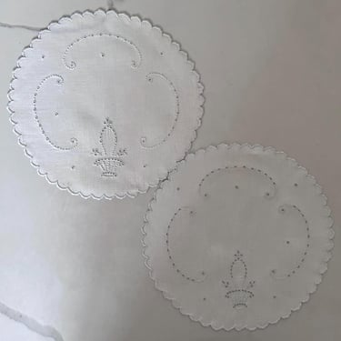 Doilies 2L Madeira minor as is 