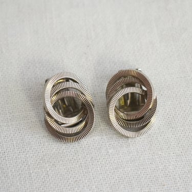 1960s Silver Interlocking Rings Clip Earrings 