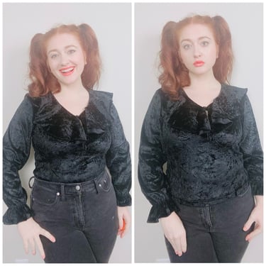 1990s Vintage Black Crushed Velvet Blouse / 90s / Nineties Ruffled Poet Sleeve Shirt / Size Large 
