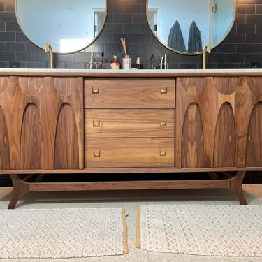 96" Broyhill Brasilia Style Double Sink Vanity 