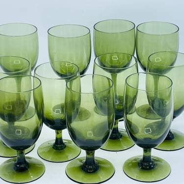 Vintage set of (11 ) Sasaki ROMANCE GREEN 5 oz Wine Glasses 4 to 5.25