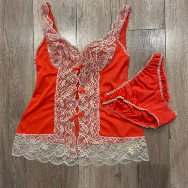 SALE Vintage bright orange coral camisole panty set with beige lace sz 36 by Hollywood Vassarette 