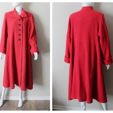 Vintage 40s 50s Coat / 1950s Melissa Modes Red Nubby Wool Cuffed Sleeve Swing Clutch Coat Shoulder Pads // vtg 40s Modern OSFM 