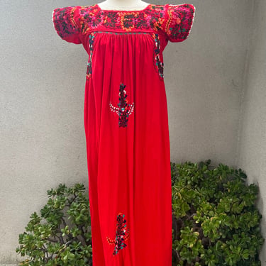 Vintage boho maxi long red cotton Oaxaca Mexico Dress floral hand embroidery size Small 