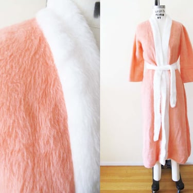 Vintage 60s Womens Faux Mohair Shaggy Bathrobe XS - 1960s Deadstock Coral Pink White Long Fuzzy Robe - Rockabilly Style 
