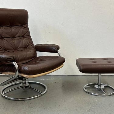 Ekornes Stressless Style Recliner and Ottoman