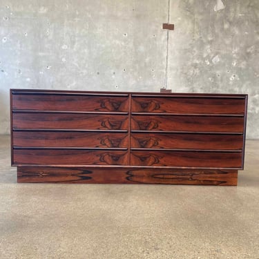 Mid Century Modern Six Drawer Rosewood Dresser By Westnofa - HOLD