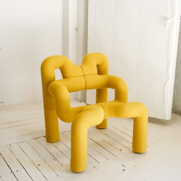 Yellow Ekstrem Chair : RENTAL
